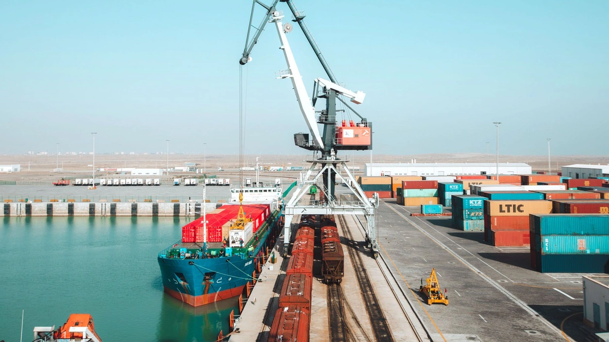 Kazakhstan, China agree to contribute to Middle Corridor dev’t