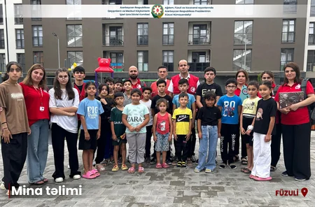 Füzuliyə yeni köçən sakinlərə mina təhlükəsi ilə bağlı təlim keçirilib