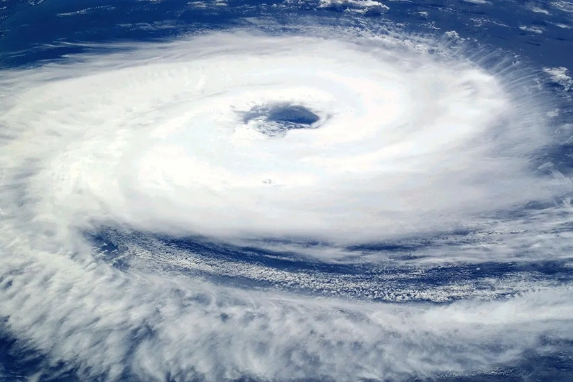 About 20,000 people evacuated in Hainan due to storm