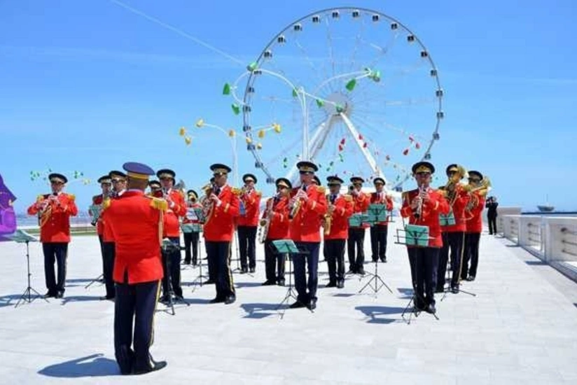 Bakıda hərbi orkestrlərin çıxışları təşkil olunacaq - SİYAHI