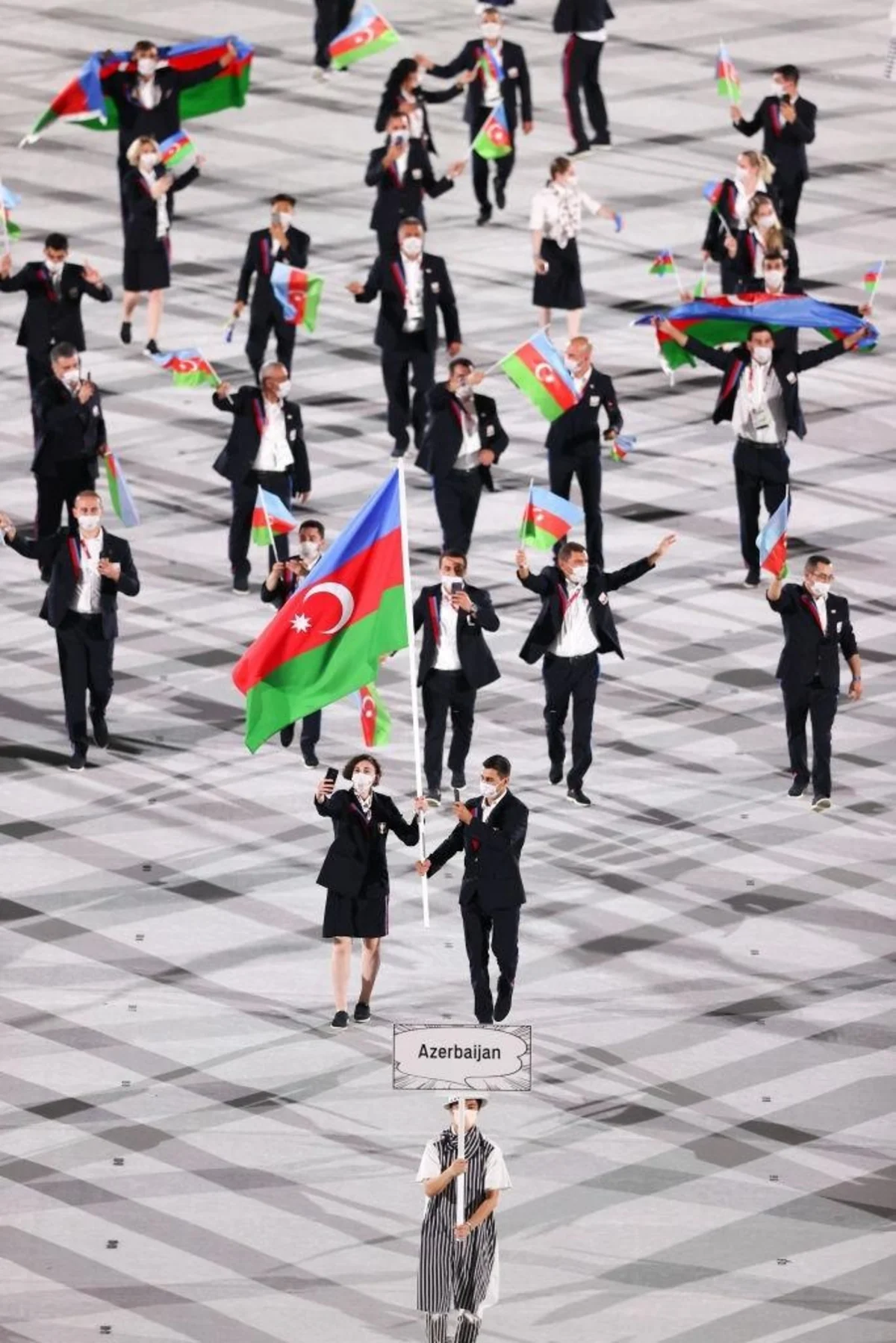 Tokio-2020: Azərbaycan nümayəndə heyəti paraddan keçdi