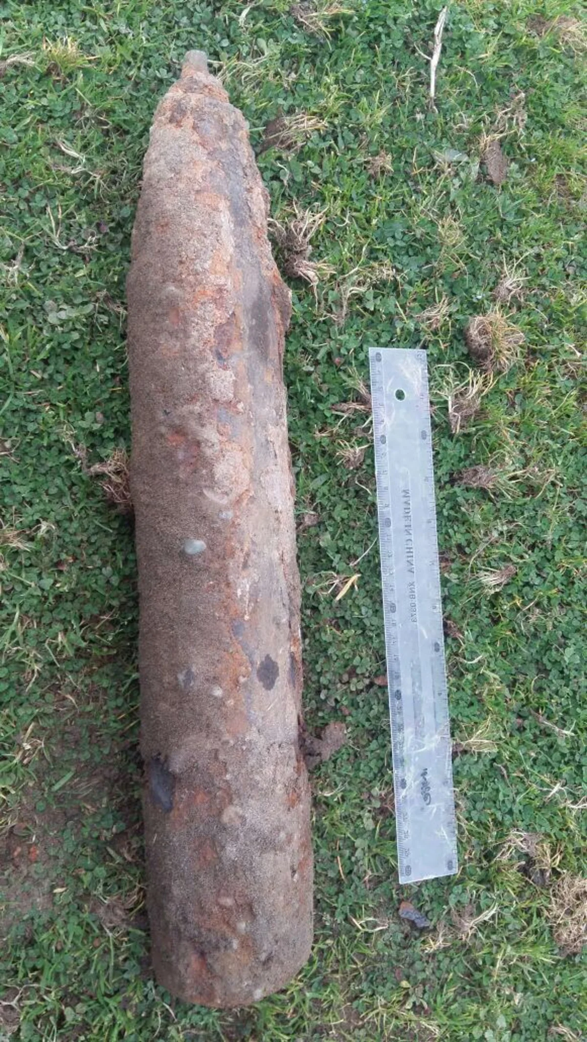 Lənkəranda 1 ədəd hərbi təyinatı olmayan naməlum əşya aşkar edilib