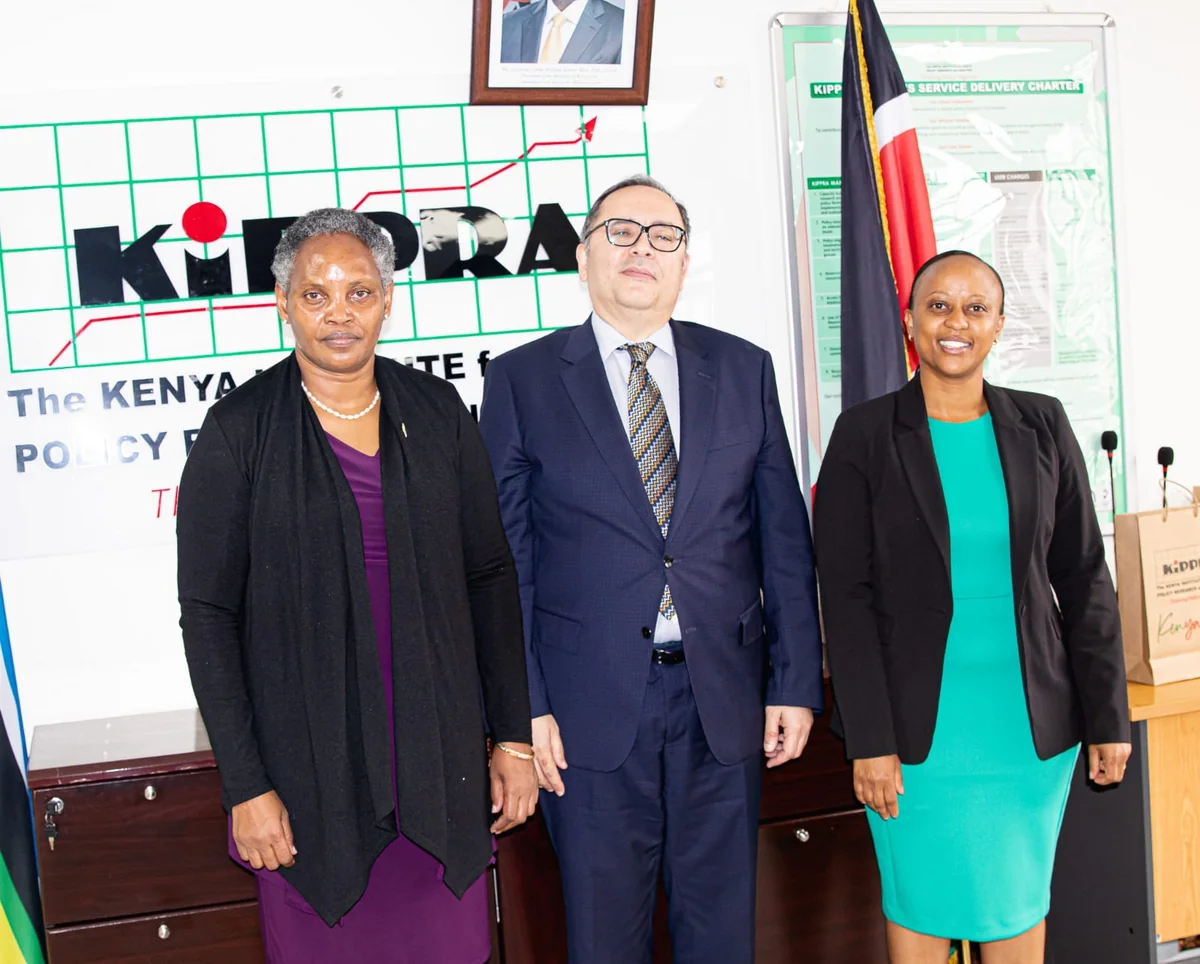 Azerbaijani envoy mulls COP29 with head of Kenya institute