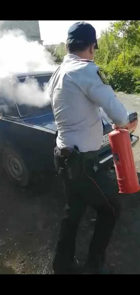 Qubada avtomobil yanıb