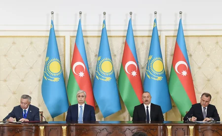 Azerbaijan, Kazakhstan ink documents