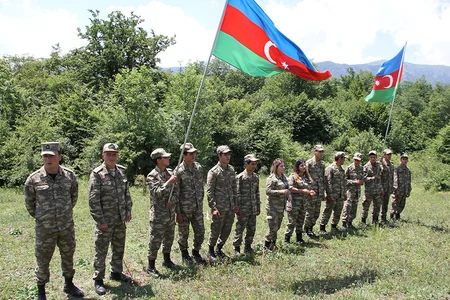 Milli Qurtuluş Günü azad edilmiş ərazilərdə dislokasiya olunmuş bölmələrimizdə qeyd edilib