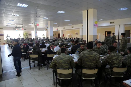 Müdafiə naziri “Açıq qapı” günündə Qusar rayonunda olub