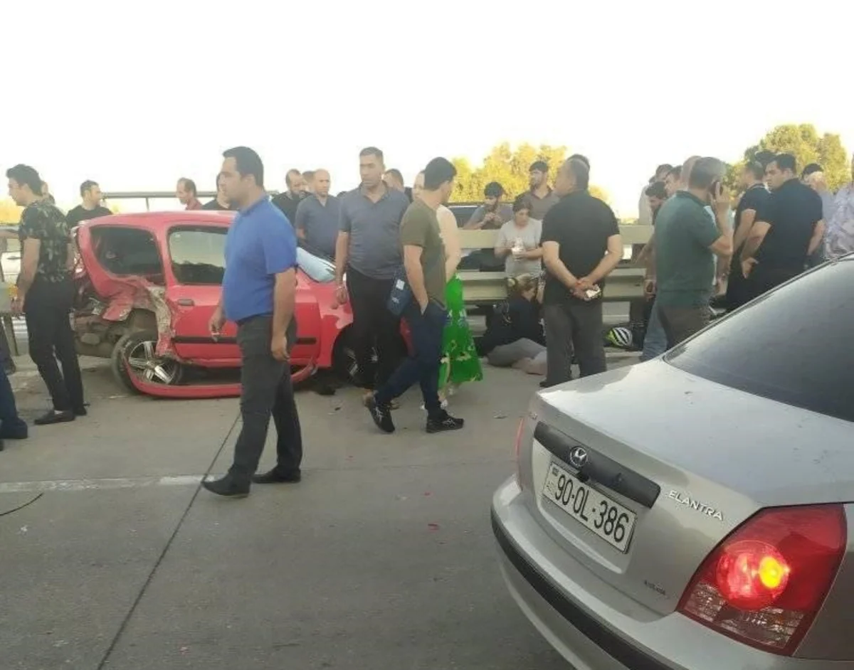 Bakıda zəncirvari yol qəzası olub, xəsarət alanlar var