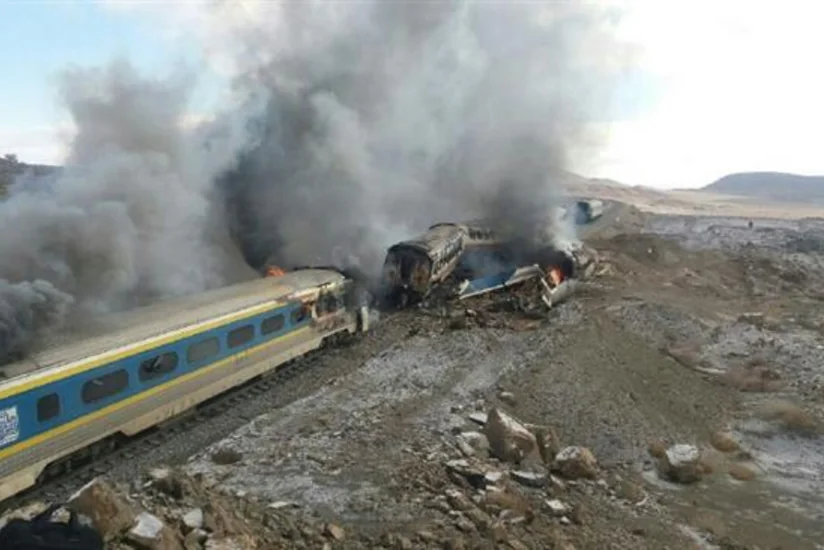 İranda sərnişin qatarlarının toqquşması nəticəsində 40 nəfər ölüb, 100-ə yaxın insan yaralanıb - YENİLƏNİB-2 - VİDEO