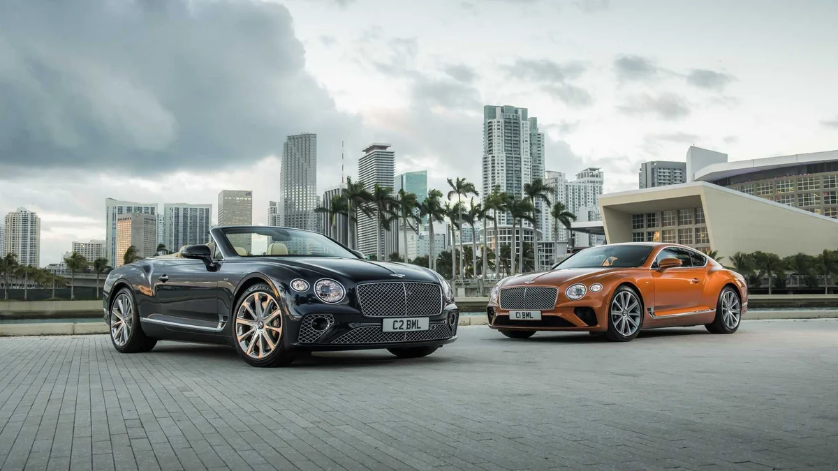 Bentley выпустит купе и кабриолет Continental GT V8 с новым мотором - ФОТО