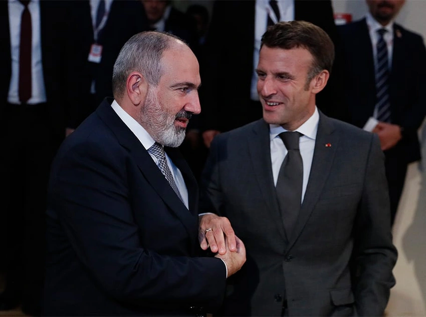 Makronun avantürasına aldanan Paşinyan - Fransa silahları İrəvanı xilas edə bilməz - ŞƏRH