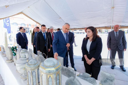 Naxçıvanda təşkil olunan festivalda 70 minə yaxın kitab sərgilənir