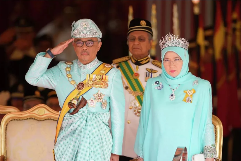 Король и королева Малайзии заразились коронавирусом