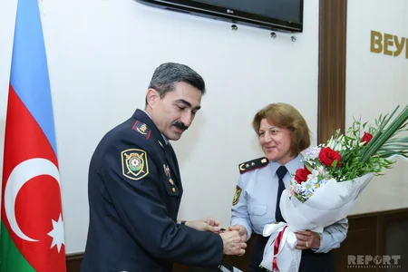 Xidmətdə fərqlənən yol polisləri mükafatlandırılıb - SİYAHI