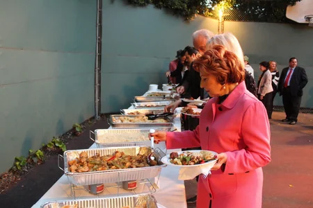 Azərbaycan və Türkiyə Baş Konsulluqları Los-Ancelesdə ilk dəfə iftar süfrəsi açıb