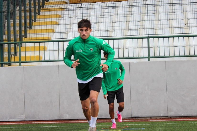 Türkiyəli futbolçu millimizə dəvət aldı