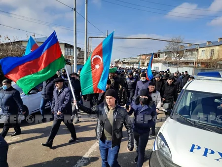 Yeni dünyaya gələn övladını görməyən şəhid kapitan dəfn edildi