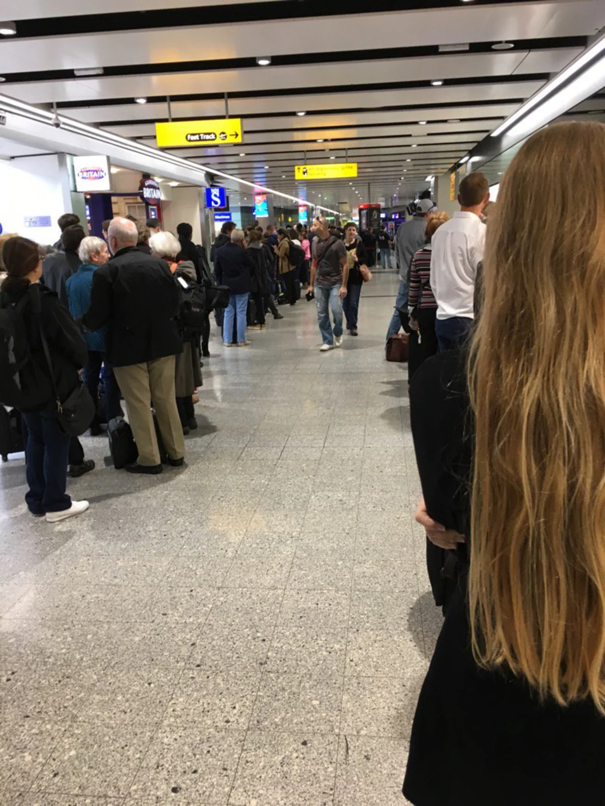AZAL-ın London reysi təxirə salınmayıb