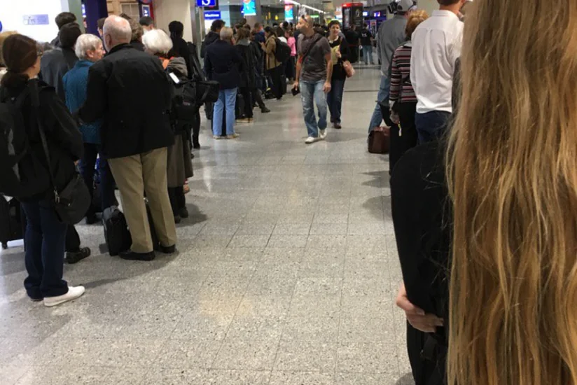 AZAL не отложил рейсы в Лондон