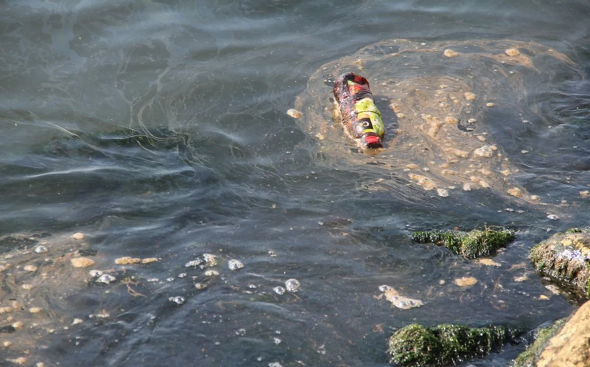 Bir gün ərzində Xəzərə 1850 min kubmetr tullantı suyu axıdılır