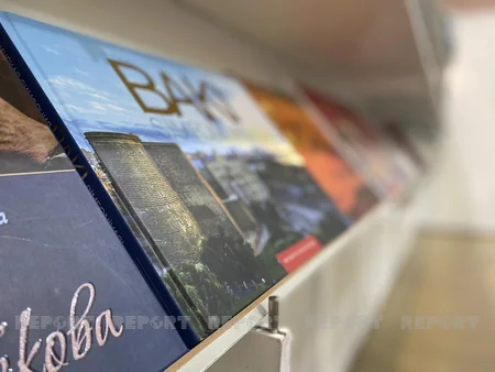 Beynəlxalq kitab yarmarkasında Azərbaycan kitabları da nümayiş olunur