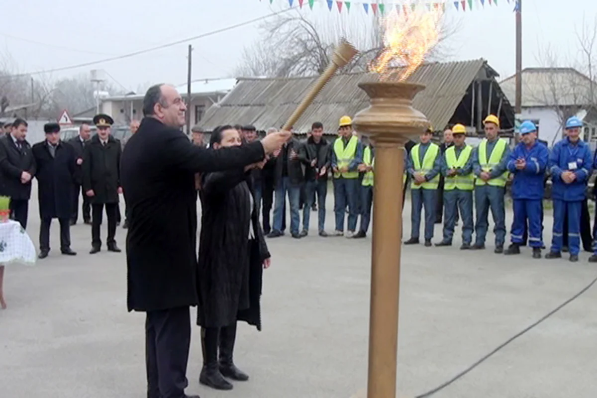 Azərbaycanda daha 2 kəndə qaz verilib