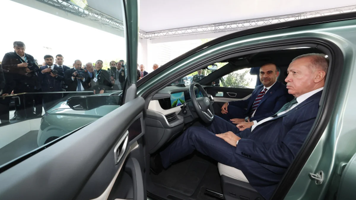 Эрдоган протестировал новую модель электромобиля TOGG