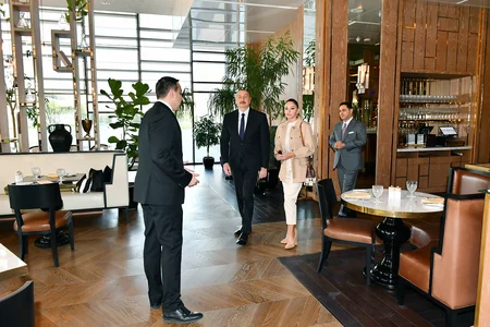 İlham Əliyev və Mehriban Əliyeva “The Ritz-Carlton Baku” hotelinin açılışında iştirak ediblər - YENİLƏNİB
