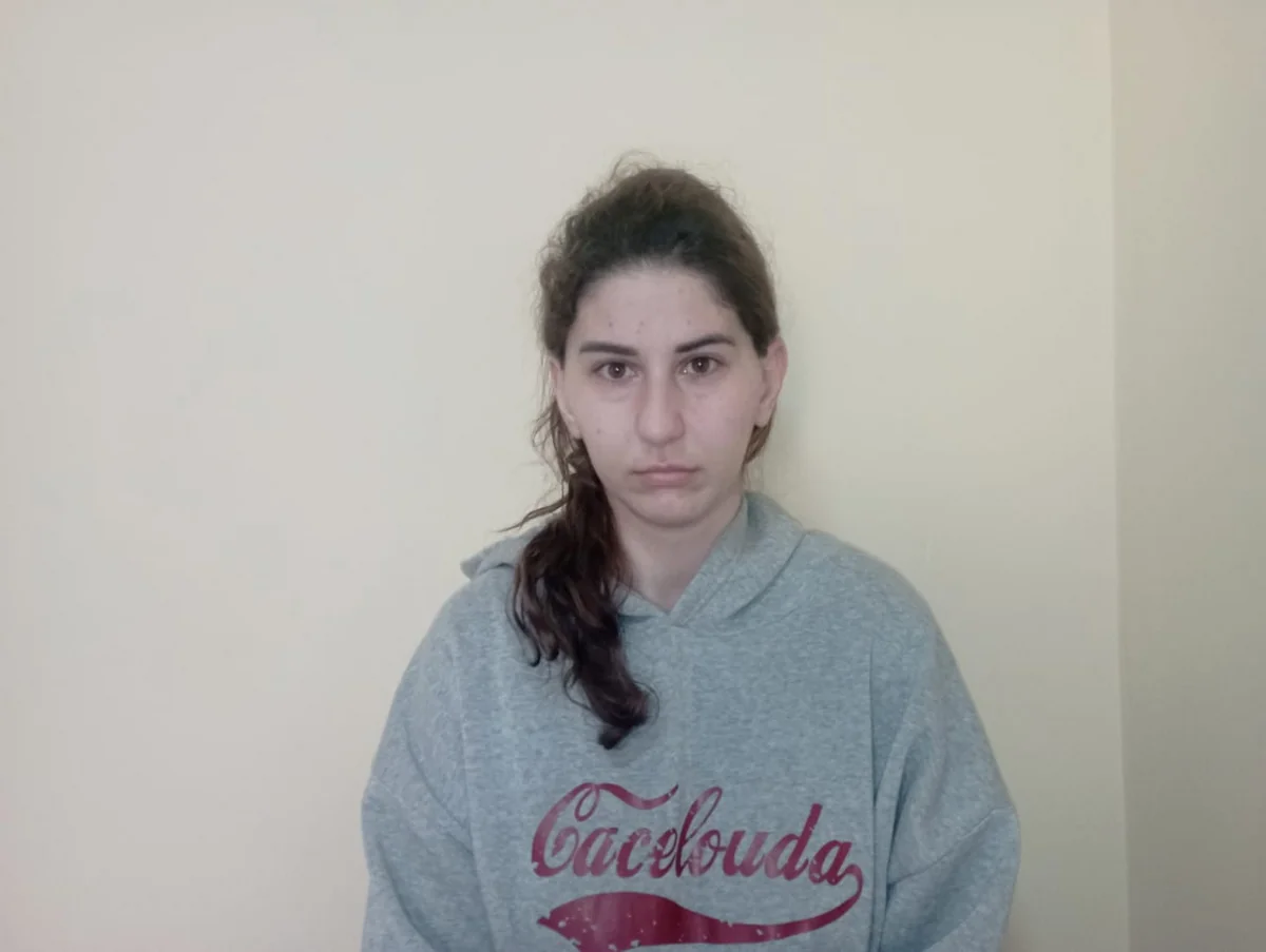 Universitetlərdə təhsil haqları ilə bağlı dələduzluq etməkdə təqsirləndirilən qadın həbs edilib