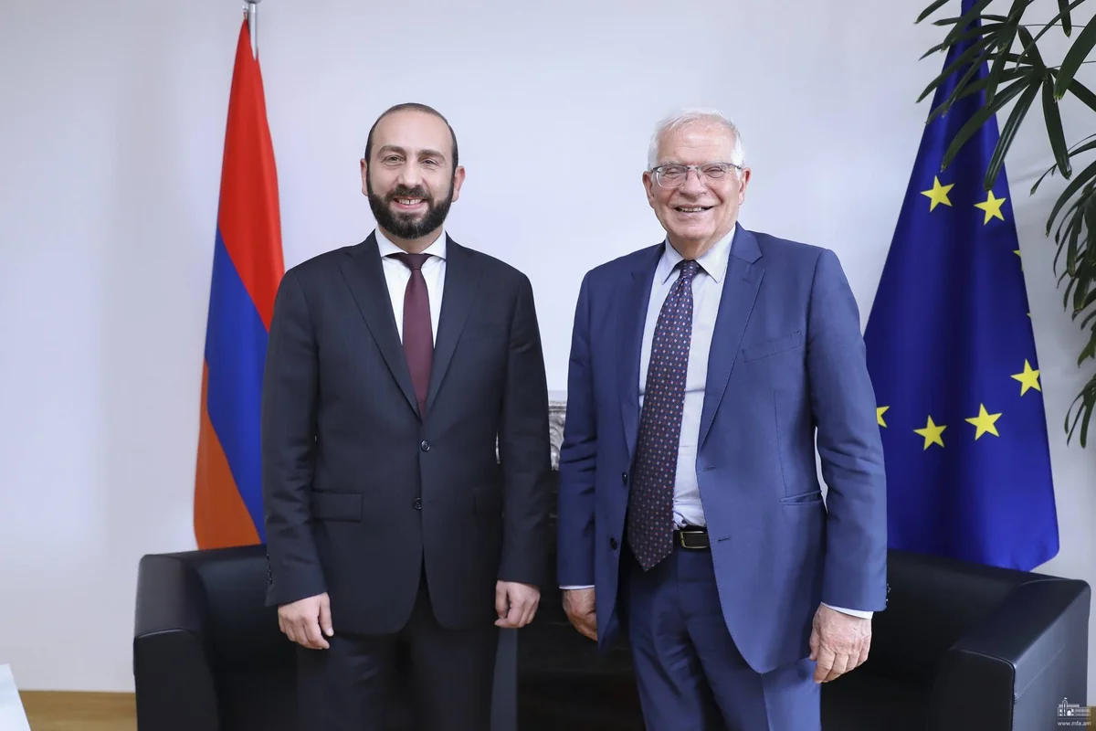 Josep Borrell discusses activity of EU Civilian Mission with Armenian FM