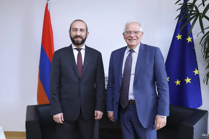 Josep Borrell discusses activity of EU Civilian Mission with Armenian FM