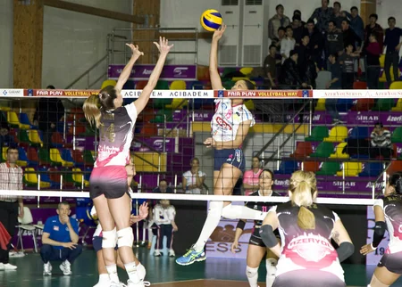 ​Azəryol klubu CEV Kubokunun Çelenc raundunda ilk oyununu qələbəylə başa vurub