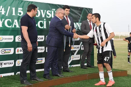 ​Futbol üzrə I Divizionun qalibi mükafatlandırılıb