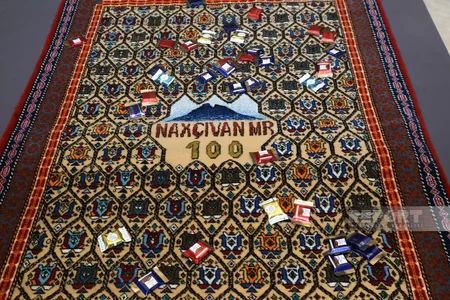 Bakıda Naxçıvan-100” xalçasının təqdimat mərasimi keçirilib