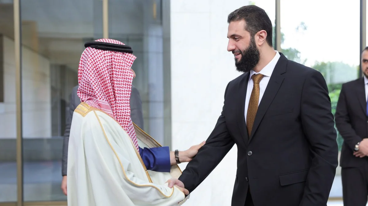 Al Watan: Əş-Şaraa Suriya Prezidenti kimi ilk xarici səfərini Ər-Riyada edəcək