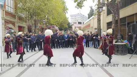 Gəncədə Nizami Gəncəvinin 880 illik yubileyi münasibətilə tədbir keçirilib