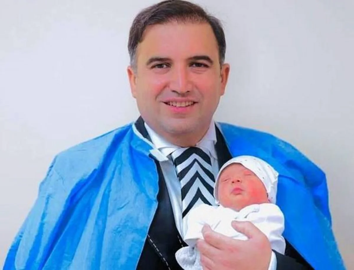 Direktor: Hacı Nuranın qucağındakı körpə 10 milyonuncu sakin deyil