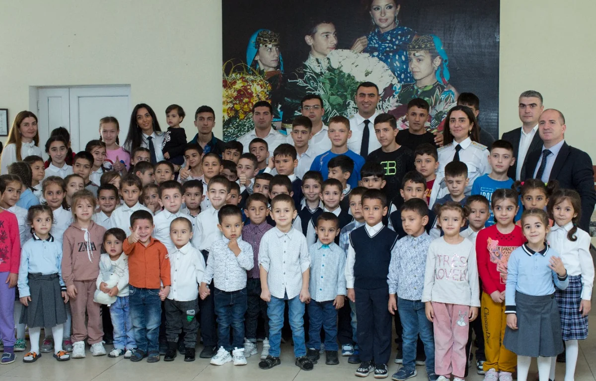 Baş Prokurorluğun əməkdaşları uşaq evlərini ziyarət edib