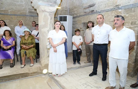 Bakıda Zərgərpalan hamamının konservasiya işlərindən sonra açılışı olub