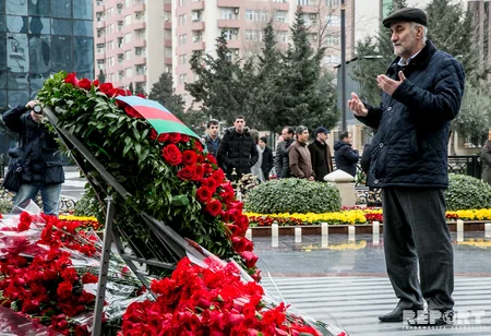 Azerbaijan commemorates victims of Khojaly genocide - PHOTO REPORT