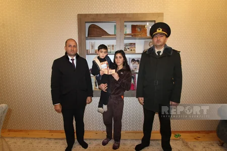 Qazaxda bir neçə şəhidin orden və medalları ailə üzvlərinə təqdim edilib