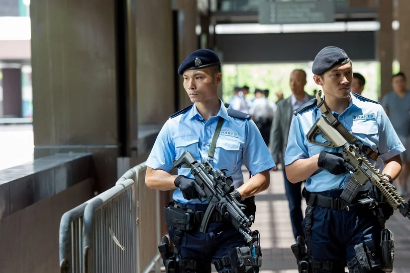 В Гонконге задержали двух туристов после обнаружения в их номере отеля 132 кг кокаина