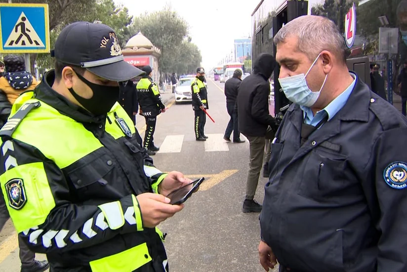 Sumqayıtda polis reyd keçirib, sərnişinlər və sürücülər cərimələnib
