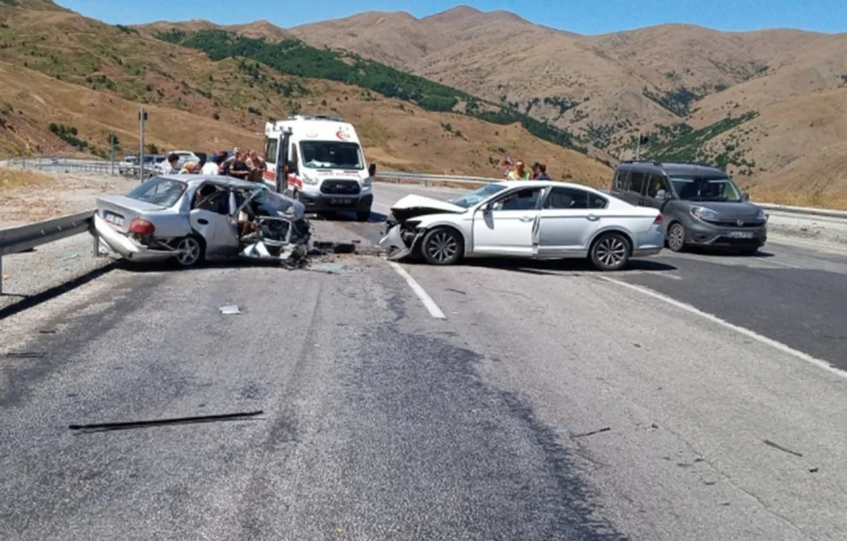 Türkiyədə yol-nəqliyyat hadisəsi olub, üç nəfər ölüb, altısı xəsarət alıb