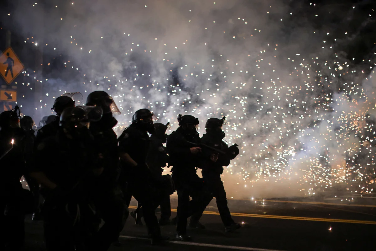 ABŞ-da polis qarışıqlıqların 50-dən çox iştirakçısını saxlayıb