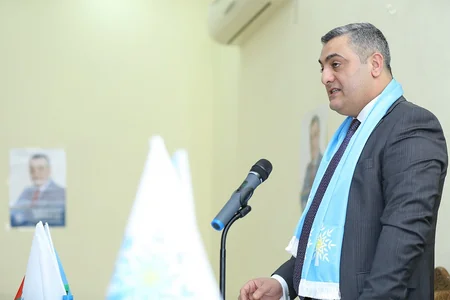 Deputatlığa namizəd Rauf Nağıyev seçicilərlə görüşüb