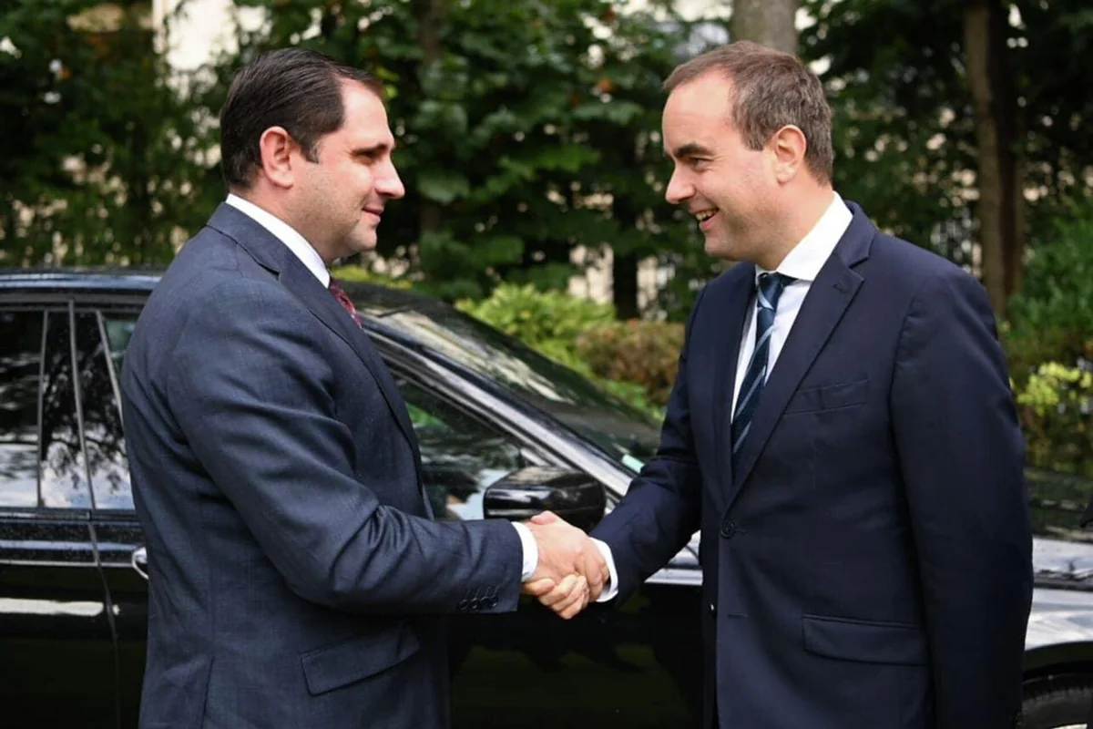 Ermənistan və Fransa müdafiə nazirləri ikitərəfli razılaşmalar barədə danışıblar