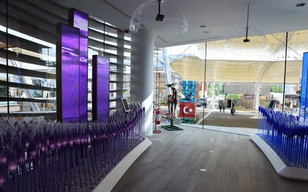 İlham Əliyev “Milan Expo 2015” sərgisində dövlət bayraqlarının qaldırılması mərasimində iştirak edib