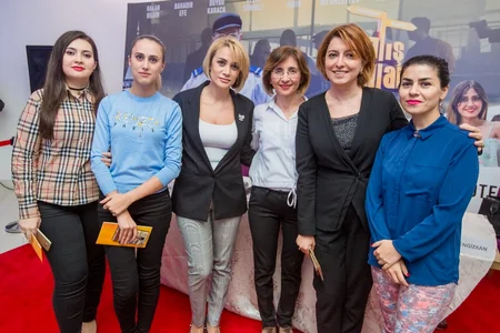В кинотеатре CinemaPlus прошла премьера комедии Yanlış anlama - ВИДЕО