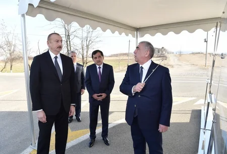 İlham Əliyev Qazaxda avtomobil yolunun açılışında iştirak edib - FOTO